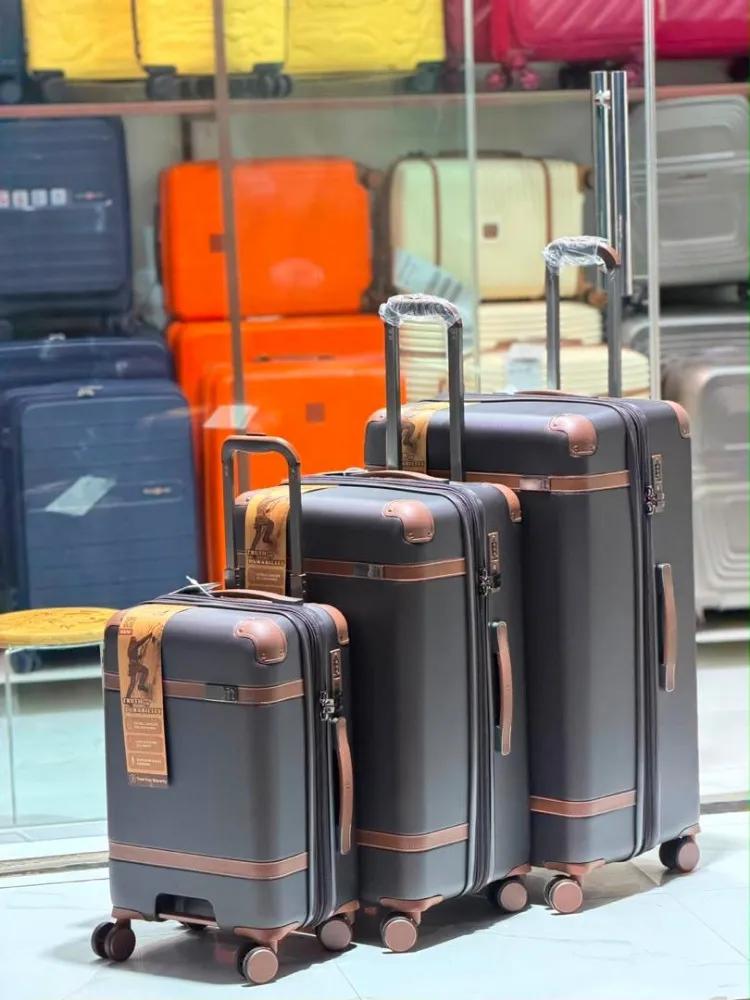 Luggage Vintage-Style 3-Piece Hard-Shell Trolley Luggage Set with Spinner Wheels